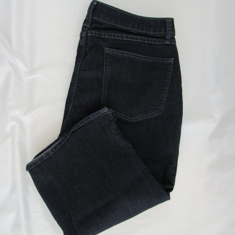 Women's dark wash mid rise capri